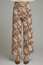 Load image into Gallery viewer, Women's Brown Floral Pants
