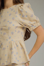 Load image into Gallery viewer, FLORAL TOP
