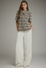 Load image into Gallery viewer, BROWN WHITE LACE TOP
