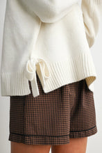 Load image into Gallery viewer, Womens Ivory Sweater
