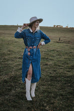 Load image into Gallery viewer, Wrangler Denim Duster / dress
